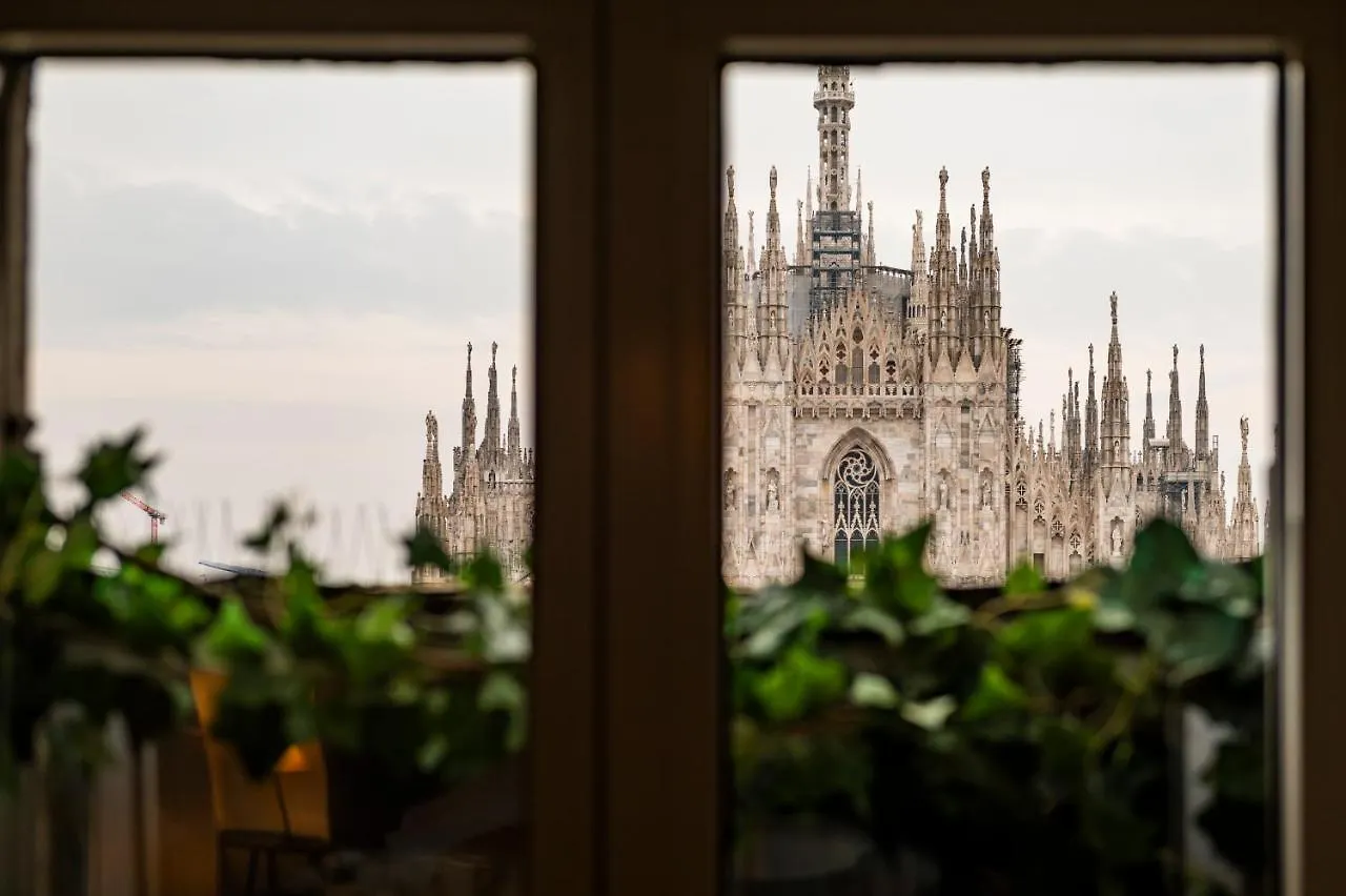 Easyhomes Duomo View Milán Apartmán