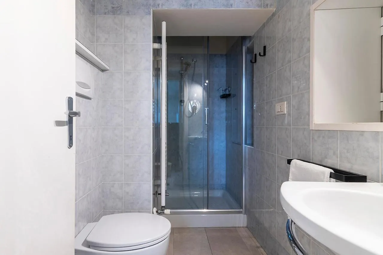 Easyhomes Duomo View Milán Apartmán